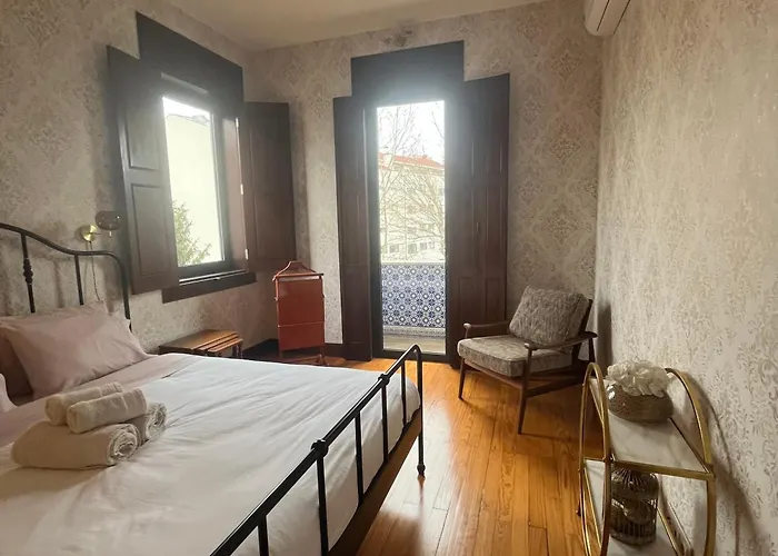 Bed & Breakfast Camélia Oporto