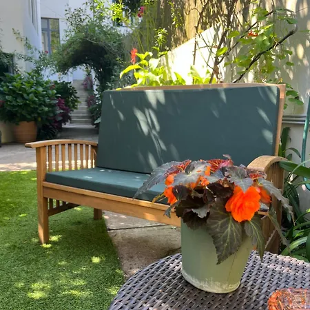 Bed and Breakfast Camelia Πόρτο