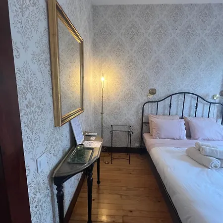 Couette-café Camélia 3*